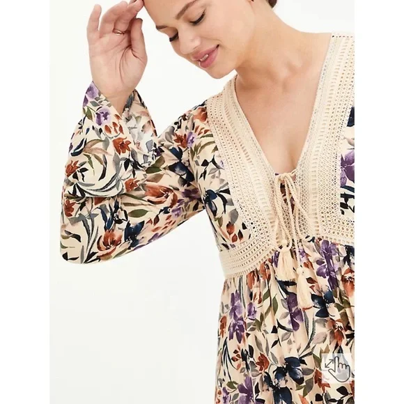 NWT Torrid Floral Babydoll Fit Plus Size Tan Skater Dress w/ Lace Up Neckline - Picture 5 of 10